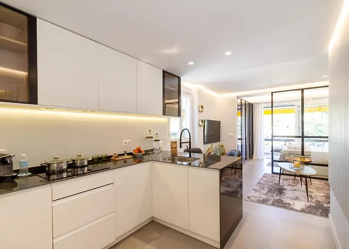 Banus - Golden Mile Carolina Park Marbella